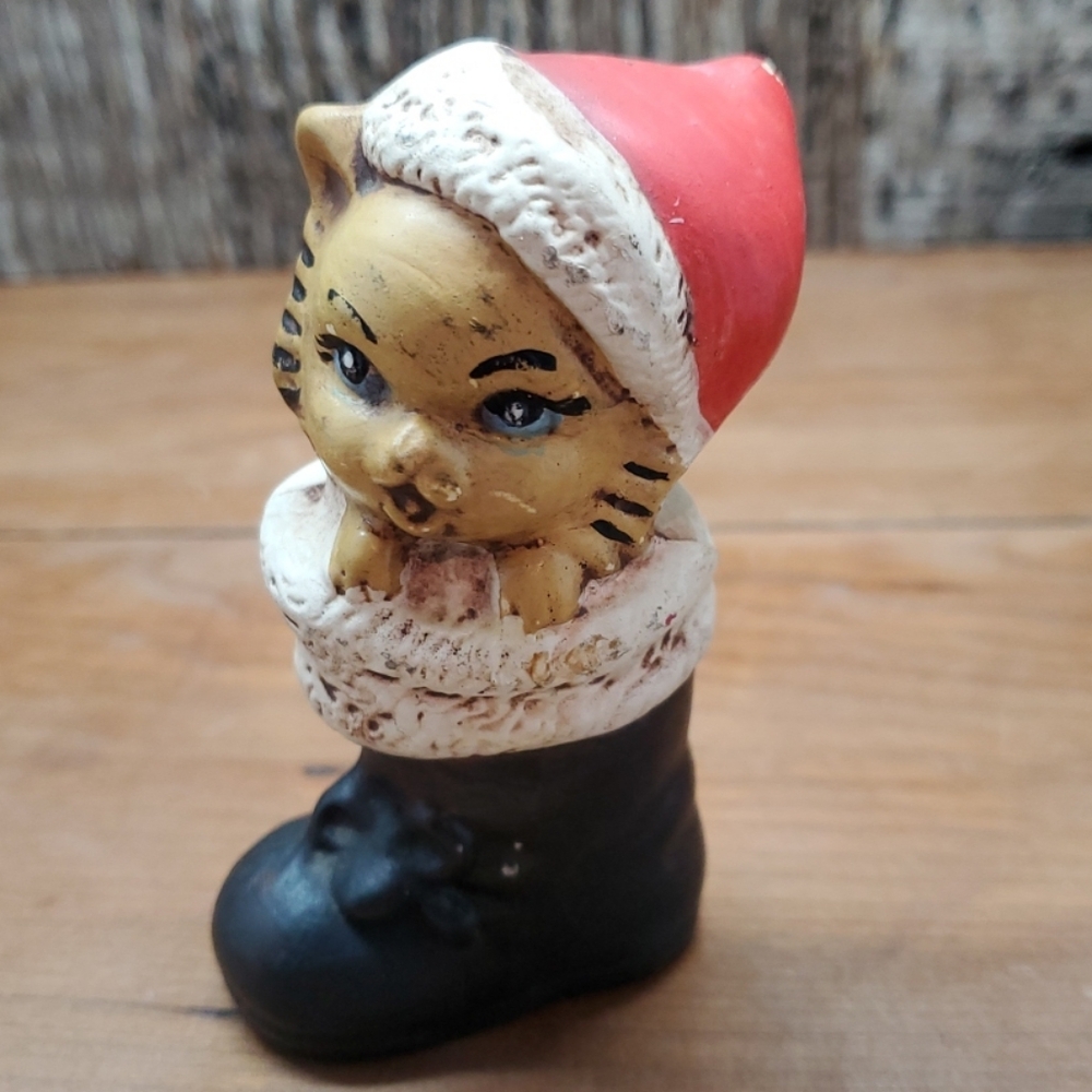 Kitten In Boot With Santa Hat Figurine Holiday Cat Christmas Kitty 3 1/2" Tall